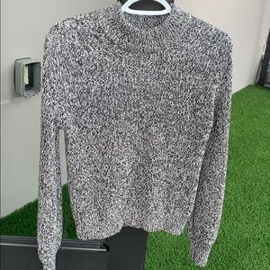 H&M gray sweater